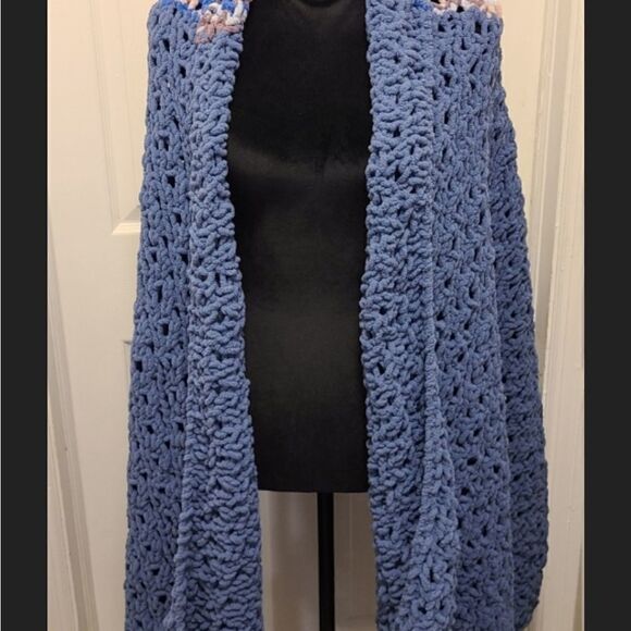 Eye Love Velvet Knit Blanket Never Used - Picture 3 of 6